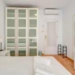 Apartment Sebastian Terrace By Hello Homes *
